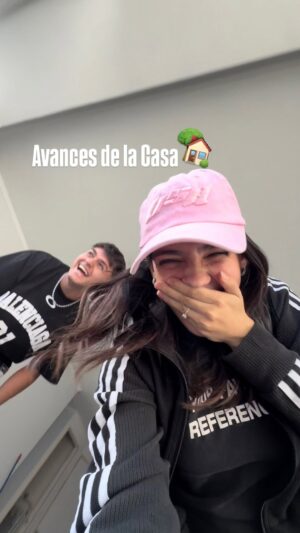 Tati Fernández Instagram - Que emoción ver todo listo🏡❤️
