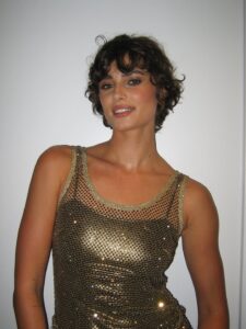 Actress Taylor Hill HD Photos and Wallpapers September 2025