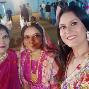 Teena Rathore Instagram - Hosted Sangeet Ceremony at Mutha Family.
Congratulations Sonali Ji and Hemanth ji.
#sangeetceremony
#anchorshow #hosting #jodhpuri_chhorii #jodhpurdiaries #jalorediaries #jalore