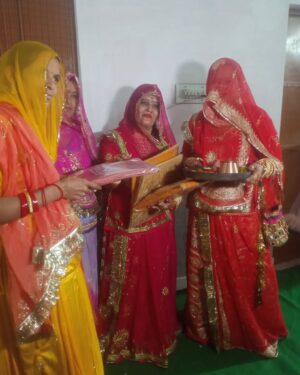 Teena Rathore Instagram - Bhatiji baisa ro byaah....
Megha Singh & Chetna Singh
Wedding season.
#familywedding #weddingseason #family #familytime #tradditionalwedding #rajasthaniculture #marwadistyle