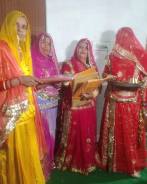 Teena Rathore Instagram - Bhatiji baisa ro byaah....
Megha Singh & Chetna Singh
Wedding season.
#familywedding #weddingseason #family #familytime #tradditionalwedding #rajasthaniculture #marwadistyle
