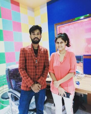 Teena Rathore Instagram - Recording session with @mr.haiyatkhan at our The Fiddle Studio.
Combination of Talent and decency.
We are coming with our different project.
@thefiddlestudio
@samratchouhanofficial_
@sawanpal7 @nitesh_mevara_
#newsong #songalert #recordingstudio #thefiddlestudio #musicstudio #musician #musicproducer