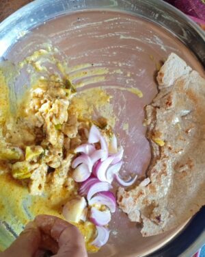 Teena Rathore Instagram - Desi Bhojan ...
#village #food #desiculture #desivibes #desifood
#villagelife
