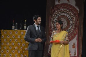 Teena Rathore Instagram - रंगमंच हो या जिंदगी, अपना किरदार पूरी शिद्दत से निभाओ बिना किसी की परवाह किए।
क्योंकि जरूरी नहीं आपकी तैयार की गई कहानी हर एक को ताली बजाने लायक पसंद आए।
लघु नाटक –कहने को कुछ नही
व तीन व्यक्ति तीन प्याले
Director Sanjay Phadke Sir
Cast - Me, @dilipvaishnav_official28
@30shade_madman
Music @samratchouhanofficial_