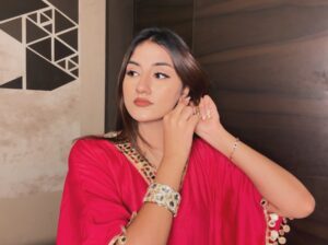 Teesha Sikri Instagram - baaton me teri mai raatein bitaau💓