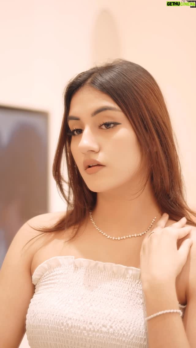 Teesha Sikri - 6K Likes - Aukera : Diamonds Reimagined✨
A grown diamond jewellery brand, what truly sets them apart is the authenticity. Every diamond goes through 150  quality checks. So when you hold an Aukera piece, you know it’s not just beautiful, it’s trusted and crafted to perfection

@aukera_jewellery By Choice🤍

.

.

.

.

#aukerajewellery #aukeradiamond #jewellery #growndiamond #labgrowndiamonds #viral #trending #aesthetic #luxury #goldjewellery #explorepage #shopping #girlhood #fyp
