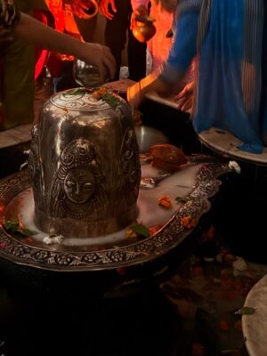 Teesha Sikri Instagram - Shiv Shakti 🔱🤍✨
As the sacred month of Sawan begins, may Lord Shiva’s divine grace illuminate your life with joy in every breath, health in every heartbeat, and prosperity in every step!