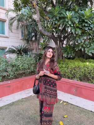 Teesha Sikri Instagram - seeking beauty in the lil things