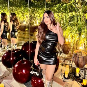 Teeya Chawla Instagram - city gal 🍸