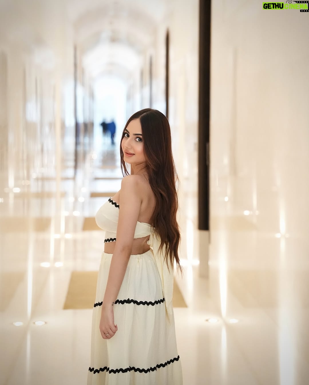 Teeya Chawla - 1.9K Likes - ☁️