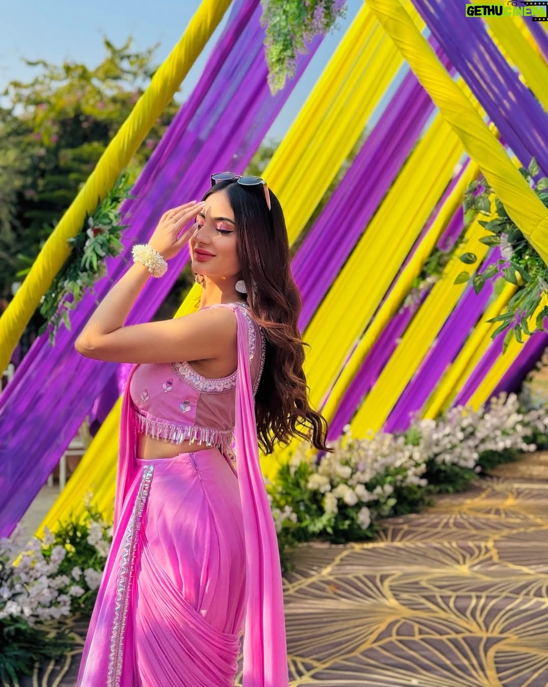 Teeya Chawla - 3.4K Likes - 🦄💜
outfit @mauvestory