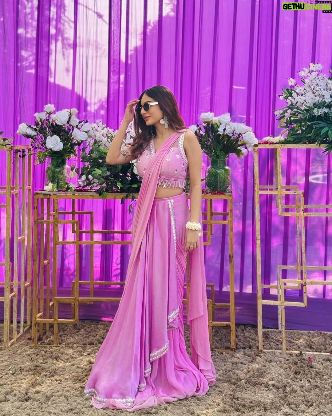 Teeya Chawla - 3.4K Likes - 🦄💜
outfit @mauvestory