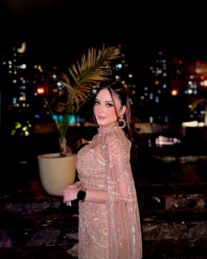 Teeya Chawla Instagram - 🪬🫧🫶🏻🤍
wearing @shadesbyshubhika 
makeup @himanshi_mua