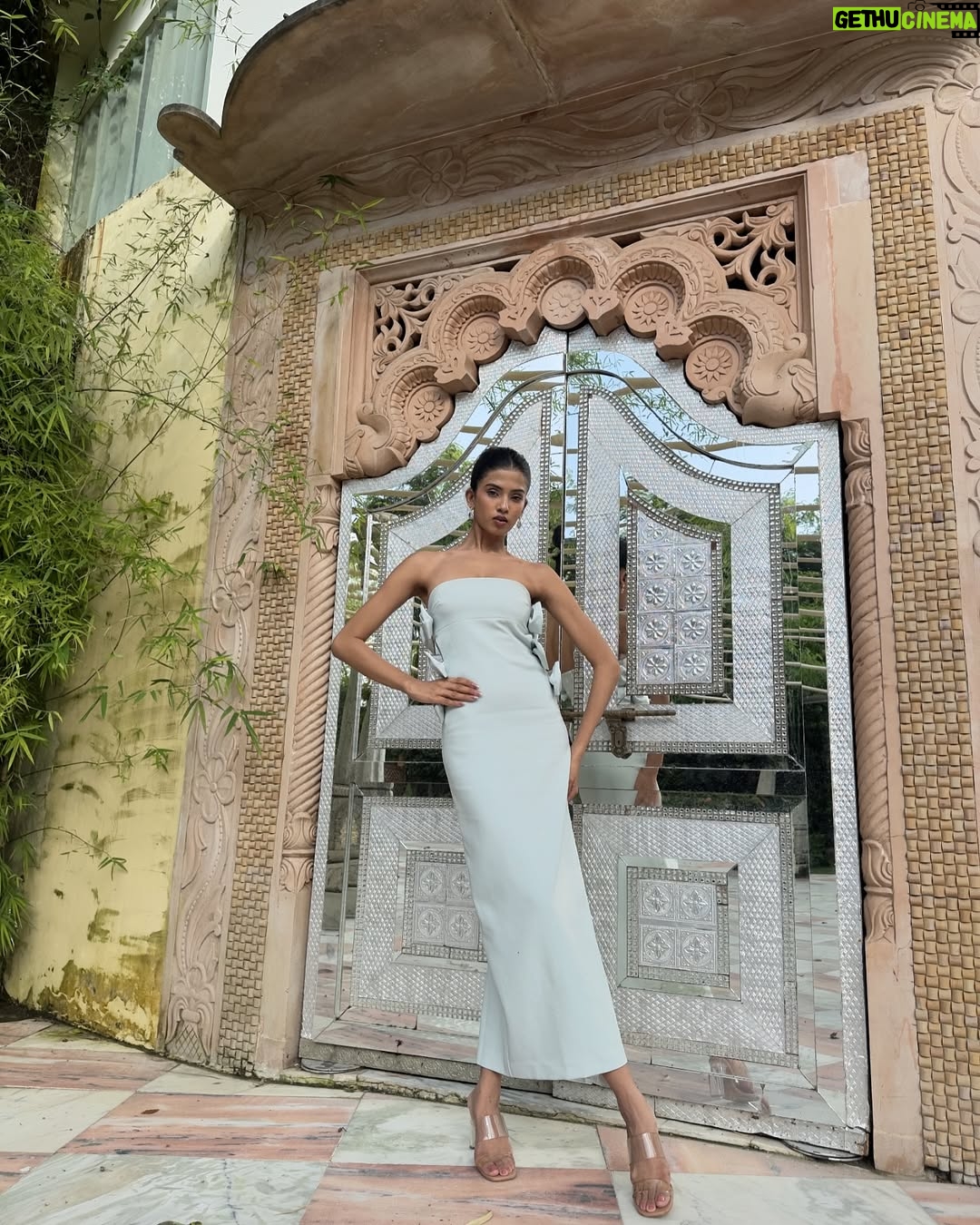 Tejaswini Shrivastava - 3.5K Likes - I just love being a woman ✨.

Day 3 at @missuniverseindiaorg 
Shot by @vjsurajphotography 

#myglamm #GlammGuide #GlammTrends
#glamandsupermodelindia #Glamanand #gsi
 #missuniverse #missuniverseindia