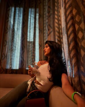 Tejaswini Shrivastava Instagram - Welcome to hot mess express.

#monthlydump