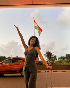 Tejaswini Shrivastava Instagram - Chapters of My Year, Unfiltered.

Every slide tells the story of remarkable moments.