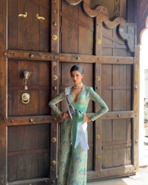 Tejaswini Shrivastava Instagram - Embracing cultural vibes in this stunning ethnic jumpsuit ✨
Feeling bold, beautiful, and connected to traditions. 

Wearing : @isshrabyishwari 
neck Choker by : @ranisabangles 

@missuniverseindiaorg @glamanandsupermodelindia @beautyhigh.in . #missuniverseindia2024