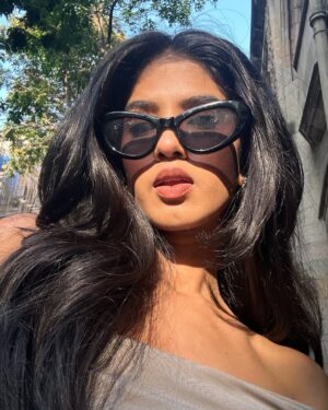 Tejaswini Shrivastava Instagram - Welcome to hot mess express.

#monthlydump