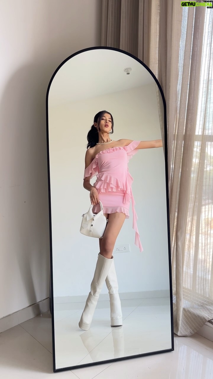 Tejaswini Shrivastava - 15K Likes - I am a Barbie you will never get to play with 💕

May have bought my entire wish list from @savana 
Use my code -Tejaswini20 for some special discount ✨ #savanacarnival #holidayseasonsale 

#reels #trending