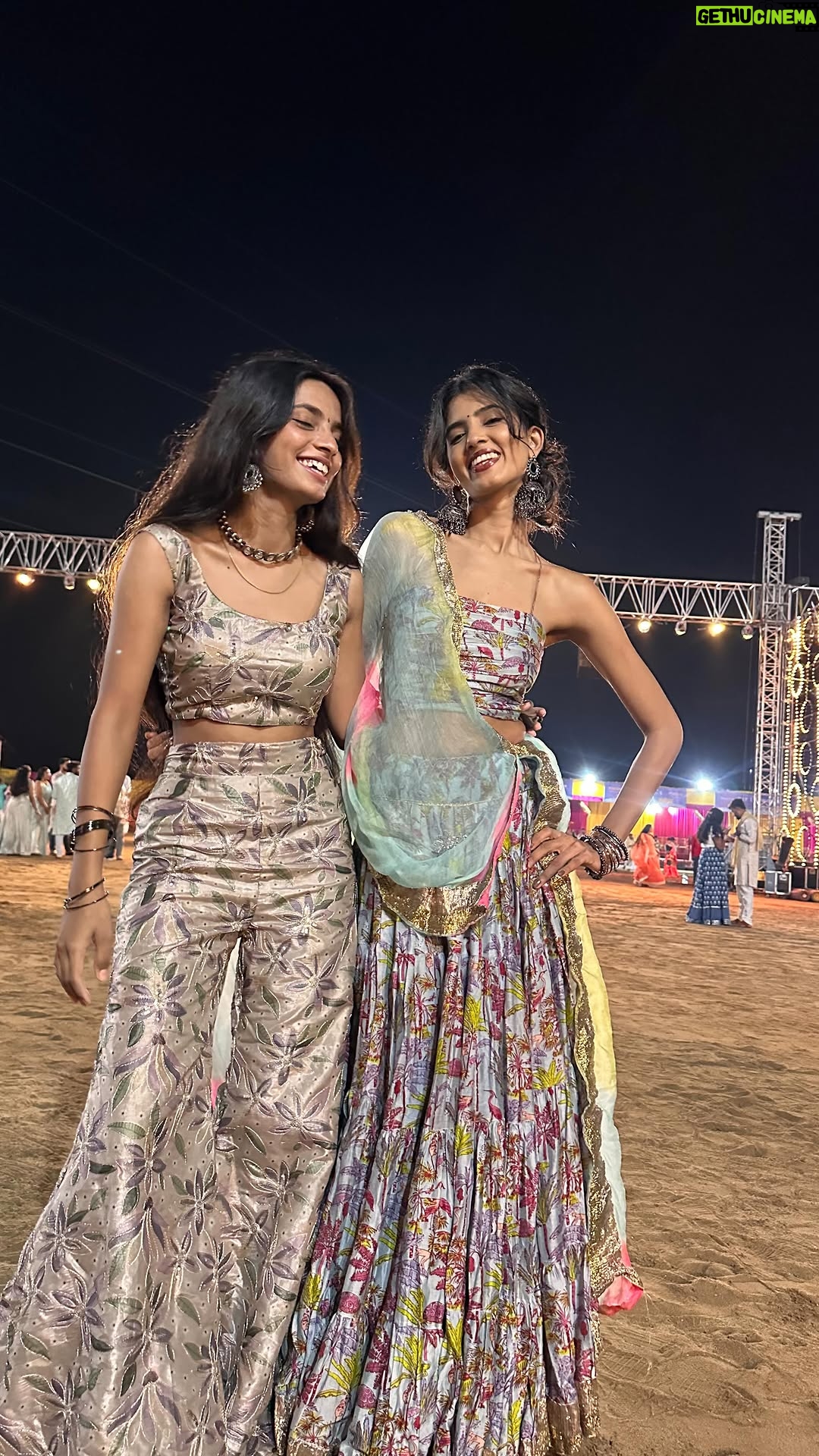 Tejaswini Shrivastava - 6.1K Likes - Param Anand is playing garba with Priy Sakhi ❤️

#relatable #tagsomeone #tagyourfriends #trending #navratri #garba #explore #viral #fyp #trendingreels #navratri2025❤️✨ #garbanight