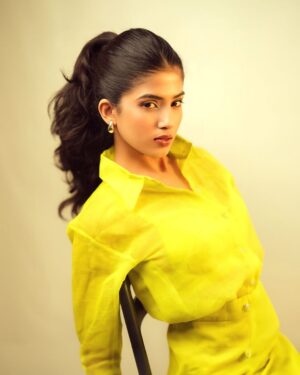 Tejaswini Shrivastava Instagram - Witnessing your own growth is a beautiful sight.

Wearing :- @nidhiandmahak 
Stylist:- @twishashah11 
Shot by :- @nikunj_photography_