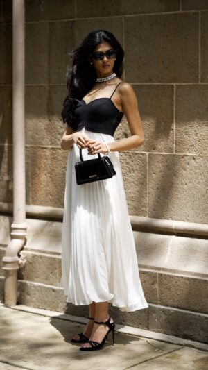 Tejaswini Shrivastava Instagram - Make every moment stylish and memorable by embracing the effortless elegance & all-day comfort with @forevernew_india Hartford pleated midi dress.

Shot by @nikunj_photography_ 
#forevernew #forevernewindia