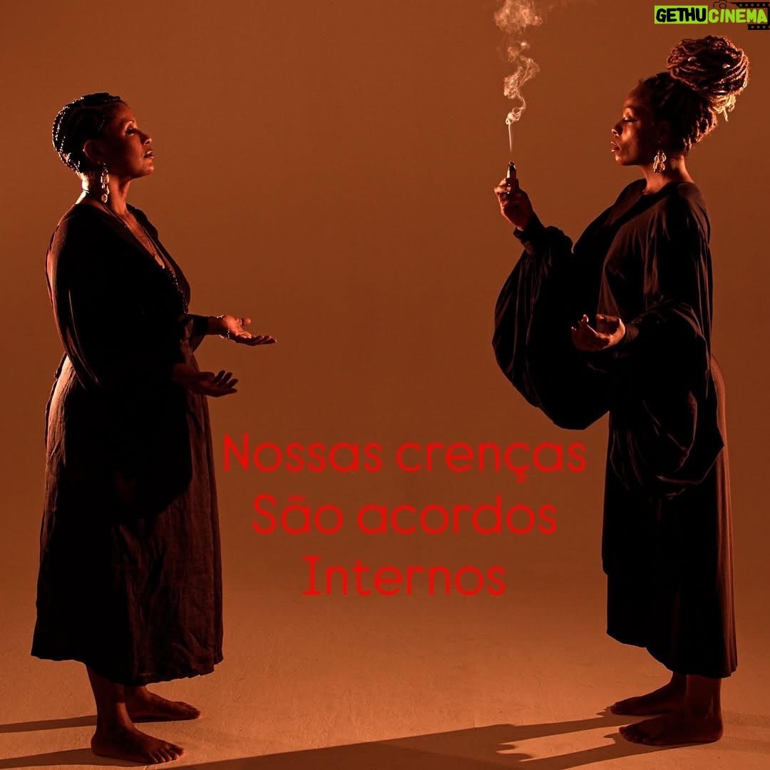 Thalma de Freitas - 2K Likes - Thalma & Amaro Freitas 
‘Não Foi em Vão’ 

Direção artística e voz Thalma de Freitas

Musa Bailarina Grécia Catarina
@greciacatarina 

Arranjo e execução deslumbrante 
Amaro Freitas 
@amarofreitaspiano 

Mixagem Gustavo Ruiz @gustavoruizchagas 

Direção Cinematográfica Ivan Altman 
@ivanaltman 

Gravação Amaro Freitas, Estudio Carranca
Gravação Thalma, estúdio da pra virada

Master Felipe Tichauer @redtraxxmastering 
/ Red Traxx Music Inc

Figurino Tricia de Freitas @Triciadefreitas

Direção de arte @Thalma de Freitas

Capa Thea Severino @theaseverino 

Estúdio @estudioum.bigo

Produtora @chorandoalto

Selo Brazilla Music Collective
Editora Brazilla Publishing 
Distribuidora  Sonora 

Agradecimentos
Laércio Costa - @78rotacoes 
Lu Lopes @lulopescultural 
Piki de Freitas @pikidefreitas 
Dani Benoit @dani_bueno_benoit 
Mari Lemos @lemosmarilemos 
Piky Candeia @pikycandeias.comunicacao 
Marcela Godoy @marcelagodoysp 
Guta Braga @gutabraga 
Jão Vicente
Carlos - Estúdio Carranca
Thiago ‘Big’ Rabello @bigrabello 

Agradecimento a todxs que já ouviram e estão repostando no Stories ou no Feed ❤️‍🔥🙌🏾

Asè
T.