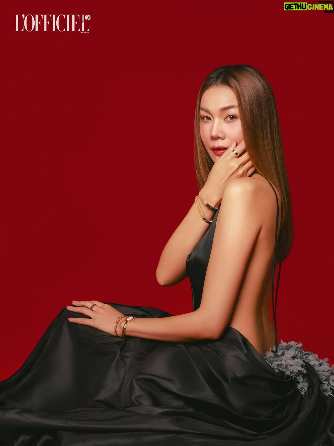 Thanh Hang - 12.3K Likes - Luôn đầy cam kết và niềm tin. LOVE ❤️ @cartier 
#ThanhHang #cartiervn #cartierlove #loveunlimited #lofficielvietnam