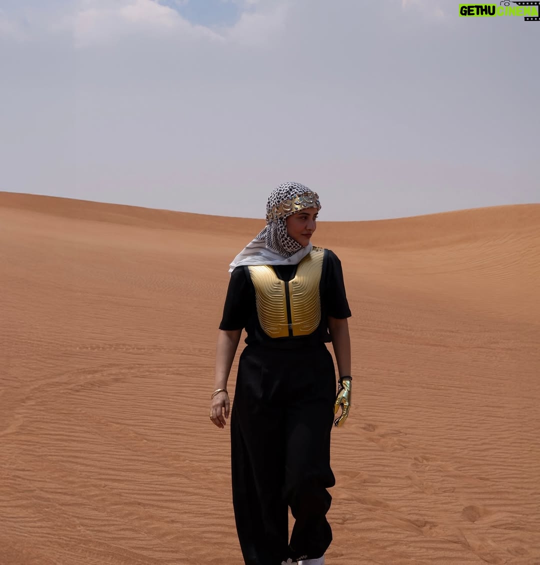 Tia Bajpai - 264.2K Likes - Desert Royalty 🏜️