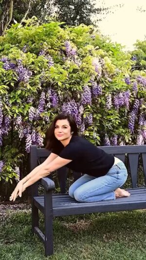 Tiffani-Amber Thiessen Instagram - Strike a pose… #fbf
