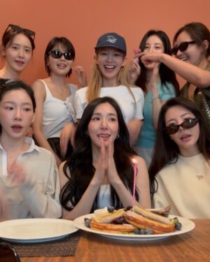 Tiffany Young Instagram - yay its august 🦁