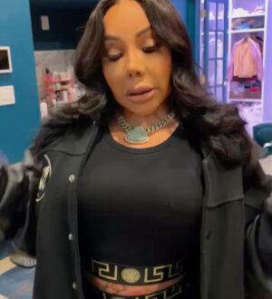 Tiny Harris Instagram - Xscape took it back to Xscape in the 90's for Savage21 party last night. Thx for having us Savage @mshannahkang 🎥 @morrisde 
💄 @latashawright got me together & I decided to take it all the way back to 1993 wit the Black hair. I hate a wig but if u gone get one @kensdollhouse is da man!!
