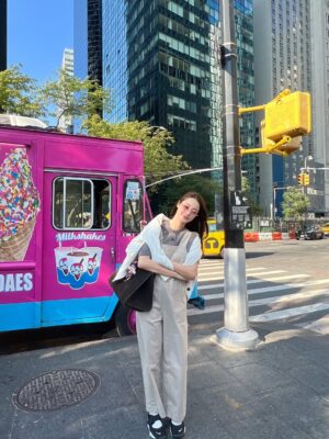 Tipnaree Weerawatnodom Instagram - Love at first skyline.🗽✨ 

@cosstores 
#COSThailand