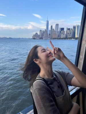 Tipnaree Weerawatnodom Instagram - Love at first skyline.🗽✨ 

@cosstores 
#COSThailand