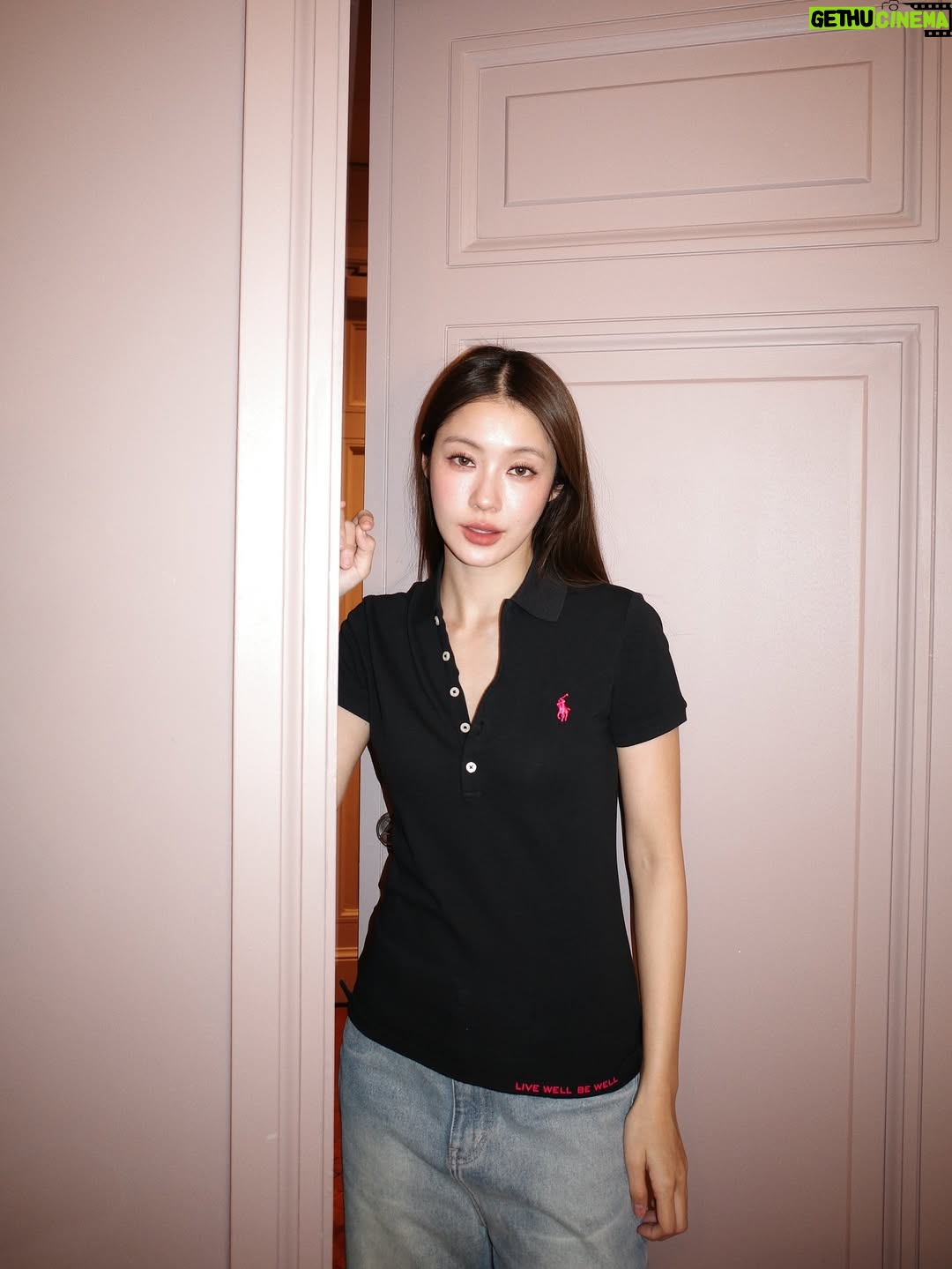 Tipnaree Weerawatnodom - 517.3K Likes - Join us in the fight against cancer with Polo Ralph Lauren’s Pink Pony.

“Live well. Be well.” Together, we can make a difference.

#RalphLaurenTH
#PoloRalphLaurenTH
#PinkPonyTH
