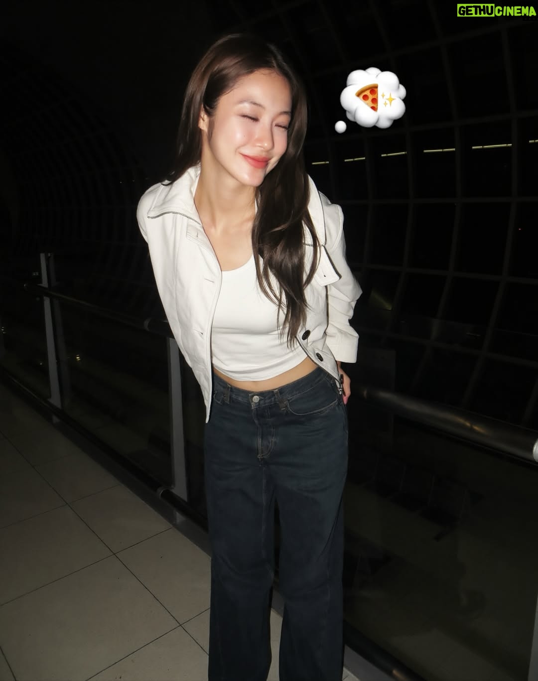 Tipnaree Weerawatnodom - 425.9K Likes - Miss that jet-lag glow. 🫩🍕✨

@cosstores 
#COSThailand