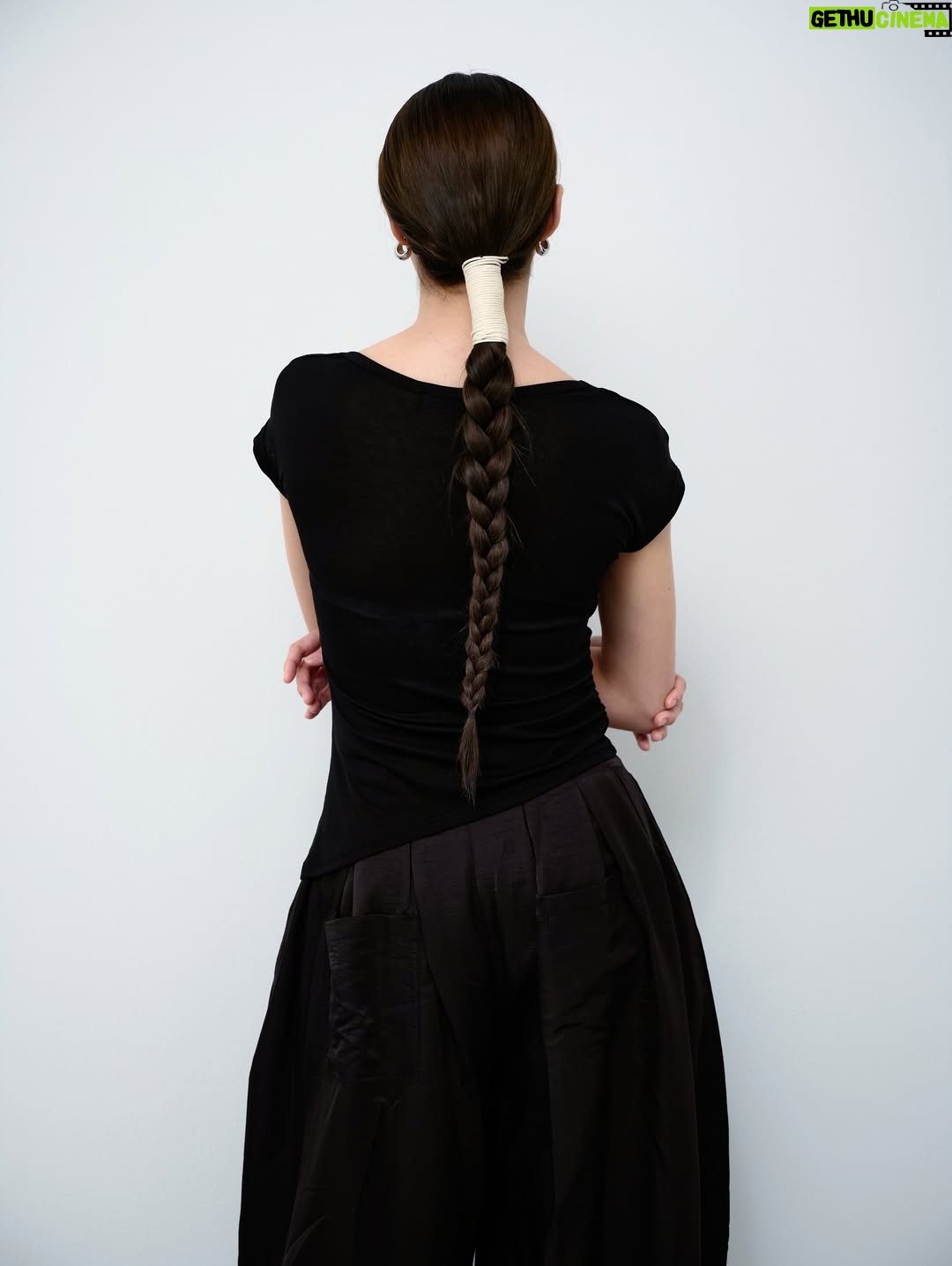 Tipnaree Weerawatnodom - 351.2K Likes - 🤎 TWOTWICE AW2025 Tailored Continuum @Twotwice @twotwice_atelier #Twotwice