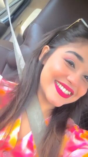 Titas Adhikary Instagram - Jee le zara..👀🖤
▪️
▪️
@instagram @creators @maybelline @lakmeindia
#love #likesforlike #lifestyle #instagram #influencer #instafashion #instadaily #instagood #reelsinstagram #reels #reelitfeelit #reelindia #explorepage #explore #kolkata #durgapuja #fashion #follow #fyp #foryou #foryoupage #beauty #beautiful #bongbeauties #bonggirl #bong #bollywood #smile #viral