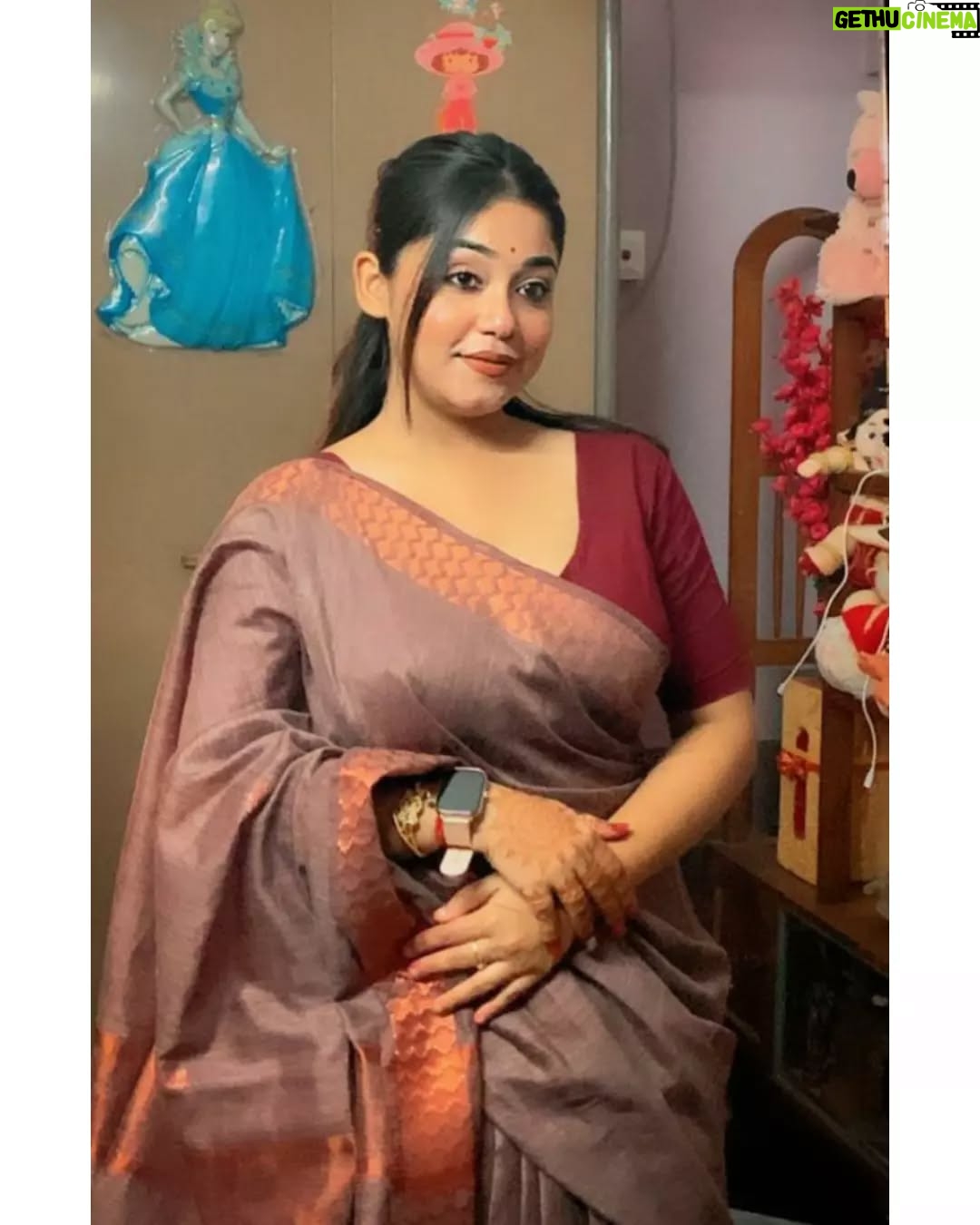 Titas Adhikary - 2.8K Likes - ❤🥰
@itzdebduttaofficial 😘
▪️
▪️
@thekolkatabuzz @kolkatas.illusion @kolkatar_golpo @the_heritage_of_kolkata @kolkata.connection @things2doinkolkata @kolkata_city_official @kolkatar.utsab @hashtagkolkatalifestyle @kolkata_lovers_ @kolkatar_frame @kolkata_oikkotaan @kolkata_calcutta_city @the_anurage_kolkata @kolkataportraits @calcuttacanvas @kolkata_chitrography @wahhkolkata @ekolkataa @kolkata_photography_ @in_kolkata @calcutta_spectrum @ig_calcutta @calcuttacacophony @calcutta_atmosphere @calcuttatrending @calcutta_aesthetics @explore_calcutta @calcutta_minimalism @calcutta.ports @indian.photography @calcutta_igers @bong.calcutta @the.bong.sundari @bong.divas @bongo.beauties @bong_crush_ @bong_angels @bong_saree_reels @bong_senoritas @the.bongo.naari @bongo_saree_beauty @bongobeauties @sexy_bong_shoutouts @bongsundori.in @the.bongo.naari @the_bongo_sundari @the.bongo.konya @bongo_clicks @the.bongo.diva @instagram @creators @maybelline @lakmeindia 
▪️
▪️
#love #likesforlike #beauty #brothersisterlove #bonggirl #bongbeauties #bong #sareedraping #sareelovers #saree #smile #sareefashion #foryou #foryoupage #follow #fyp #fashion #explore #explorepage #instagood #influencer #instafashion #instagram #instadaily #viral #desi #photooftheday #photography #traditional #curvygirl
