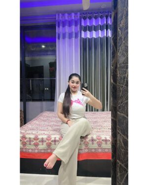Titas Adhikary Instagram - 𝕸𝖎𝖗𝖗𝖔𝖗 𝖘𝖊𝖑𝖋𝖎𝖊🤪🥰
▪️
▪️
#selflove #selfie #mirrorselfies #beautifulday #beauty #cute #beautiful #smile #love #insta #instamood #instapic #instagram #instafashion #instalike #instagood #lifestyle #ootd #photo #photography #photoftheday #pictureoftheday #follow #followforfollowback #like4likes #like #kolkata #bong #bongbeauties #viral
▪️
▪️
@bong_crush_ @bongcrush.insta @bongo_clicks @the.bong.sundori @bongo_saree_beauty @bong_fashion_bloggers @bong_crush_ @bongosundori @bong.divas @the.bong.sundari @bongogirl33 @the.bongo.naari @the.bongo.konya @hashtagkolkatalifestyle @thekolkatabuzz @kolkatar_samikoronn @the_heritage_of_kolkata @kolkata_chitrography @kolkataportraits @kolkata_city_official @kolkatar_golpo @kolkatar_ondormohol @kolkata_photography_ @kolkata__photography__ @kolkataphotodiary @kolkata.pixel.official @kolkata_lovers_ @kolkatasutralifestyle @kolkatas_paparazzi @calcuttacanvasofficial @calcutta_chitrakatha @calcuttatrending @calcuttacacophony @ig_calcutta @calcutta_aesthetics @calcuttaphotozone @calcutta_clicks @calcutta_atmosphere @calcuttaphotozone @instagram @creators @beminimalist__ @maybelline @indian.photography @lakmeindia @indian_photography_hub_ @indianphotographyhub