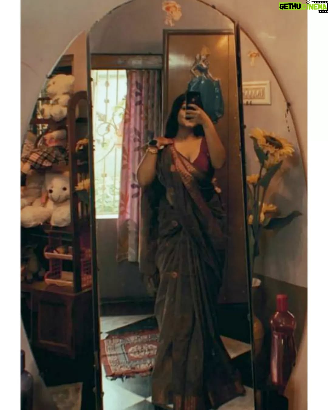 Titas Adhikary - 2.8K Likes - ❤🥰
@itzdebduttaofficial 😘
▪️
▪️
@thekolkatabuzz @kolkatas.illusion @kolkatar_golpo @the_heritage_of_kolkata @kolkata.connection @things2doinkolkata @kolkata_city_official @kolkatar.utsab @hashtagkolkatalifestyle @kolkata_lovers_ @kolkatar_frame @kolkata_oikkotaan @kolkata_calcutta_city @the_anurage_kolkata @kolkataportraits @calcuttacanvas @kolkata_chitrography @wahhkolkata @ekolkataa @kolkata_photography_ @in_kolkata @calcutta_spectrum @ig_calcutta @calcuttacacophony @calcutta_atmosphere @calcuttatrending @calcutta_aesthetics @explore_calcutta @calcutta_minimalism @calcutta.ports @indian.photography @calcutta_igers @bong.calcutta @the.bong.sundari @bong.divas @bongo.beauties @bong_crush_ @bong_angels @bong_saree_reels @bong_senoritas @the.bongo.naari @bongo_saree_beauty @bongobeauties @sexy_bong_shoutouts @bongsundori.in @the.bongo.naari @the_bongo_sundari @the.bongo.konya @bongo_clicks @the.bongo.diva @instagram @creators @maybelline @lakmeindia 
▪️
▪️
#love #likesforlike #beauty #brothersisterlove #bonggirl #bongbeauties #bong #sareedraping #sareelovers #saree #smile #sareefashion #foryou #foryoupage #follow #fyp #fashion #explore #explorepage #instagood #influencer #instafashion #instagram #instadaily #viral #desi #photooftheday #photography #traditional #curvygirl