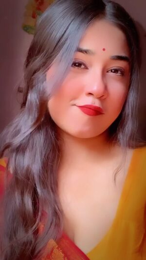 Titas Adhikary Instagram - ♥️🌼
@instagram @creators @maybelline
#instagood #instalike #kolkata #follow #instadaily #foryou #instafashion #instagram #beauty #followforfollowback #video #viralreels #viral #smile #saree #sareeoftheday #sareeseduction #sareecollection #sareedraping #like #likeforlikes #beautiful #reel #reelsvideo #trendingreels #kolkatadiaries #bong #bongbeauty #lifestyle #hair