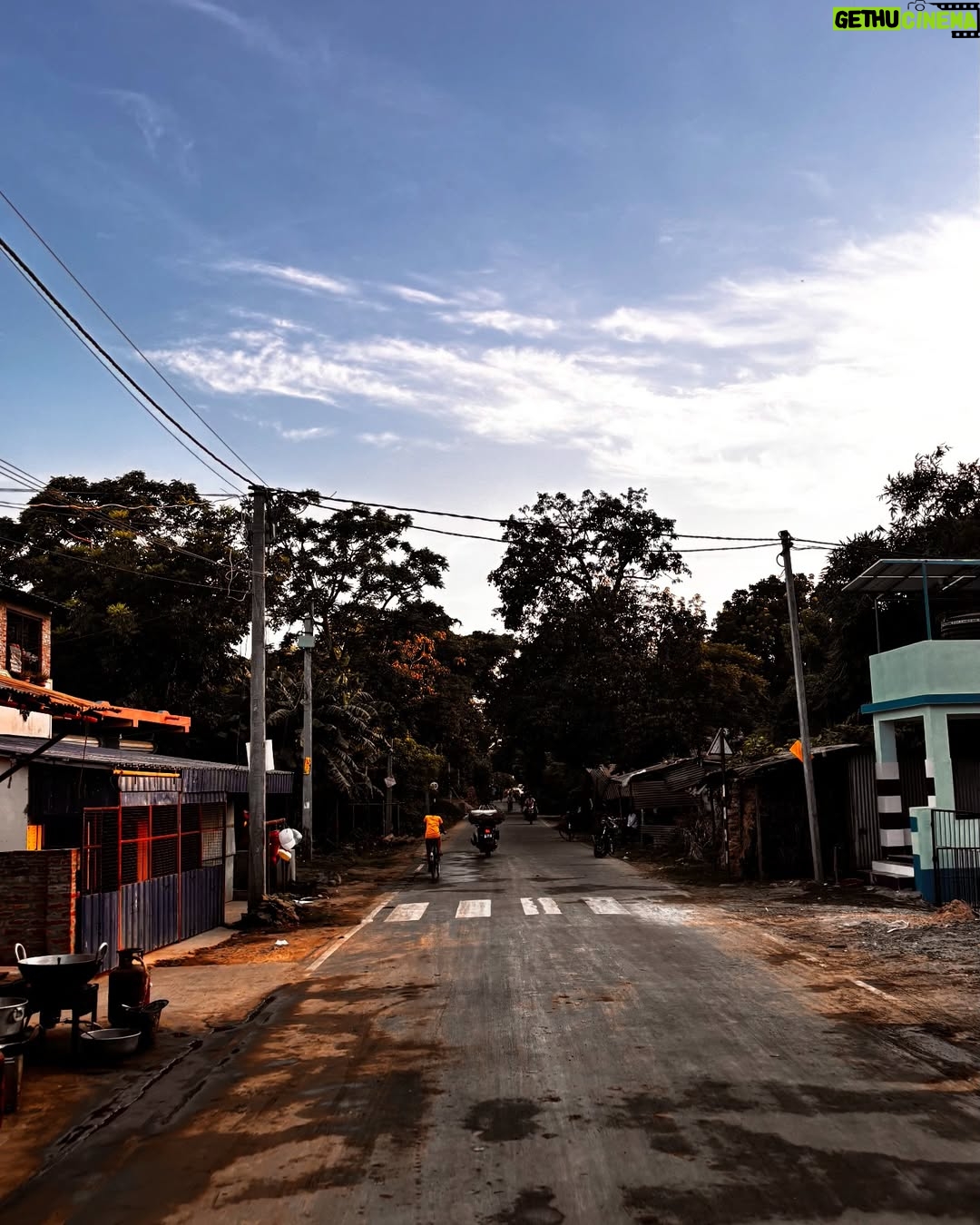 Titas Adhikary - 3 Likes - 📸🩵
▪️
▪️
#insta #instamood #instalike #instagood #instadaily #photo #photographer #photography #like4like #like #like4likes #follow #viral #trend #trendy #fyp #foryou #sky #village #indiapictures #growth #instagram #creator #content #trendingsongs #tree #love #portrait #portraitphotography #apple 
▪️
▪️
@wow.matiari_ 
@titasadhikary399 
@itsdebduttaofficial 
@india 
@indian.photo 
@indian.photography 
@portraitsofficial 
@earth
