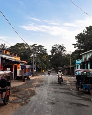 Titas Adhikary Instagram - 📸🩵
▪️
▪️
#insta #instamood #instalike #instagood #instadaily #photo #photographer #photography #like4like #like #like4likes #follow #viral #trend #trendy #fyp #foryou #sky #village #indiapictures #growth #instagram #creator #content #trendingsongs #tree #love #portrait #portraitphotography #apple
▪️
▪️
@wow.matiari_
@titasadhikary399
@itsdebduttaofficial
@india
@indian.photo
@indian.photography
@portraitsofficial
@earth