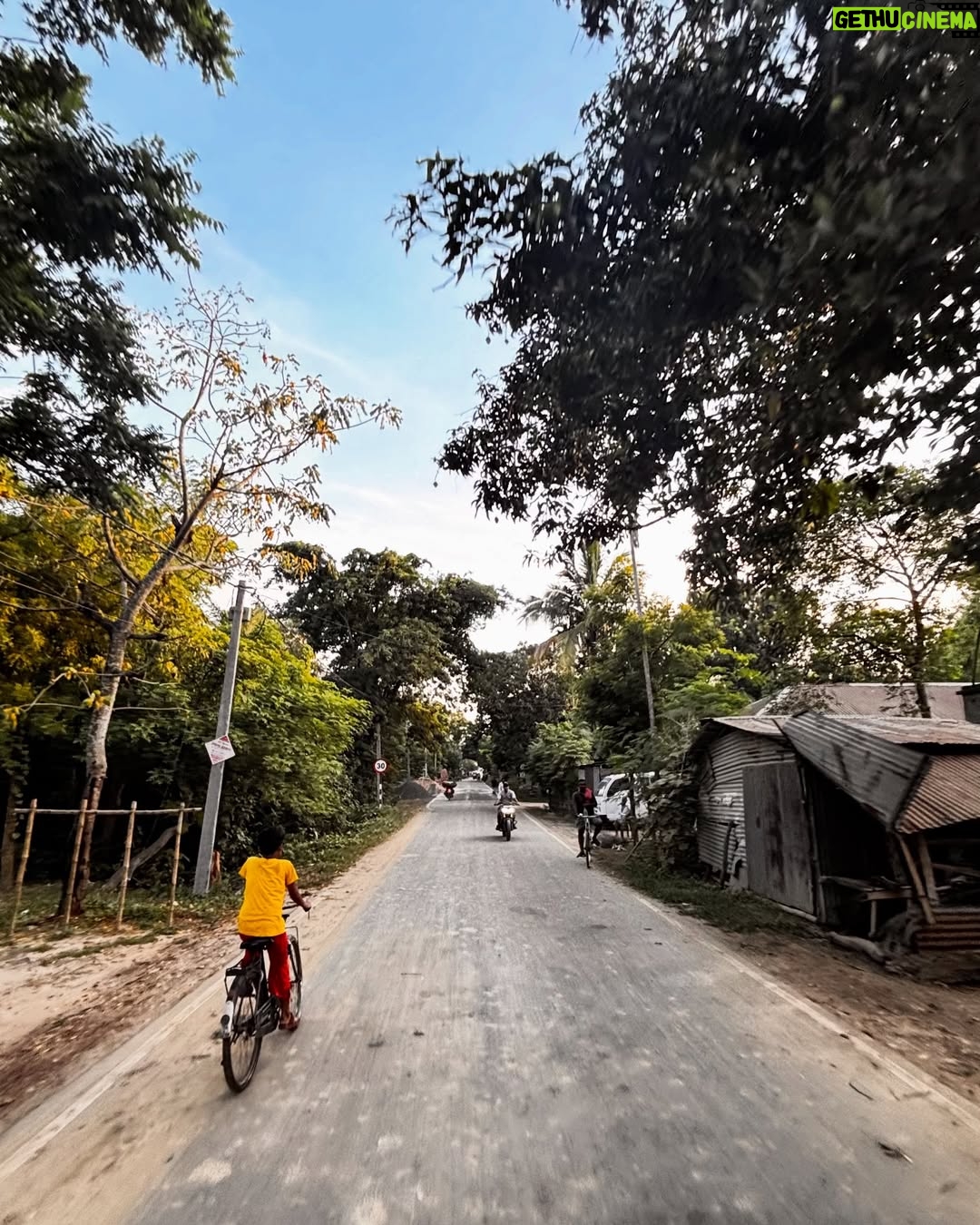 Titas Adhikary - 3 Likes - 📸🩵
▪️
▪️
#insta #instamood #instalike #instagood #instadaily #photo #photographer #photography #like4like #like #like4likes #follow #viral #trend #trendy #fyp #foryou #sky #village #indiapictures #growth #instagram #creator #content #trendingsongs #tree #love #portrait #portraitphotography #apple 
▪️
▪️
@wow.matiari_ 
@titasadhikary399 
@itsdebduttaofficial 
@india 
@indian.photo 
@indian.photography 
@portraitsofficial 
@earth