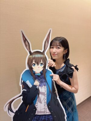 Tomoyo Kurosawa Instagram - テレビアニメ「アークナイツ」

最終話を、新宿ピカデリーでオンエア同時上映していただくイベントに登壇させていただきました。
あっという間の時間で…
もっともっと一緒に抱きしめたかった。

大切な大切な作品なので、
こうしてみんなで集まることを許してもらえて、
とてもとても嬉しかったです。

これからもずっと大切に演じ続けたいです。

#アークナイツ 
・・・・・・・・・・・・・・・

チェックキャミワンピ　
@_vacancy_official 
@arc_press 
リボンハーネス　
@carmelo__official 
イヤリング　
@kana_y5712 
@karhtu_press 
ブレスレット、リング
@nanaguofficial