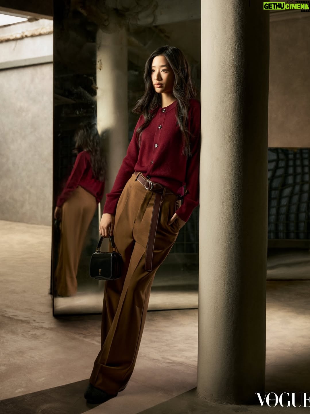 Tontawan Tantivejakul - 1.9 Million Likes - @bbrightvc @amiparis @voguethailand