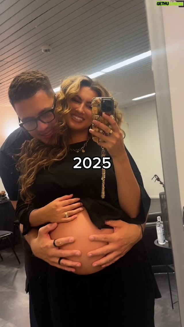 Tori Kelly - 123.4K Likes - woke up feelin all mushy & romantic so i made this video lol ewwwww🙈 i love my mans ok?!