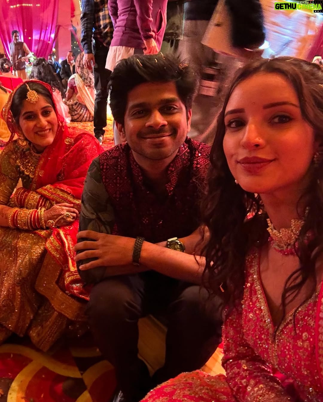 Tripti Dimri - 1.4 Million Likes - Our hearts..our chaos ❤️ 
Dhadak 2 - now streaming on Netflix