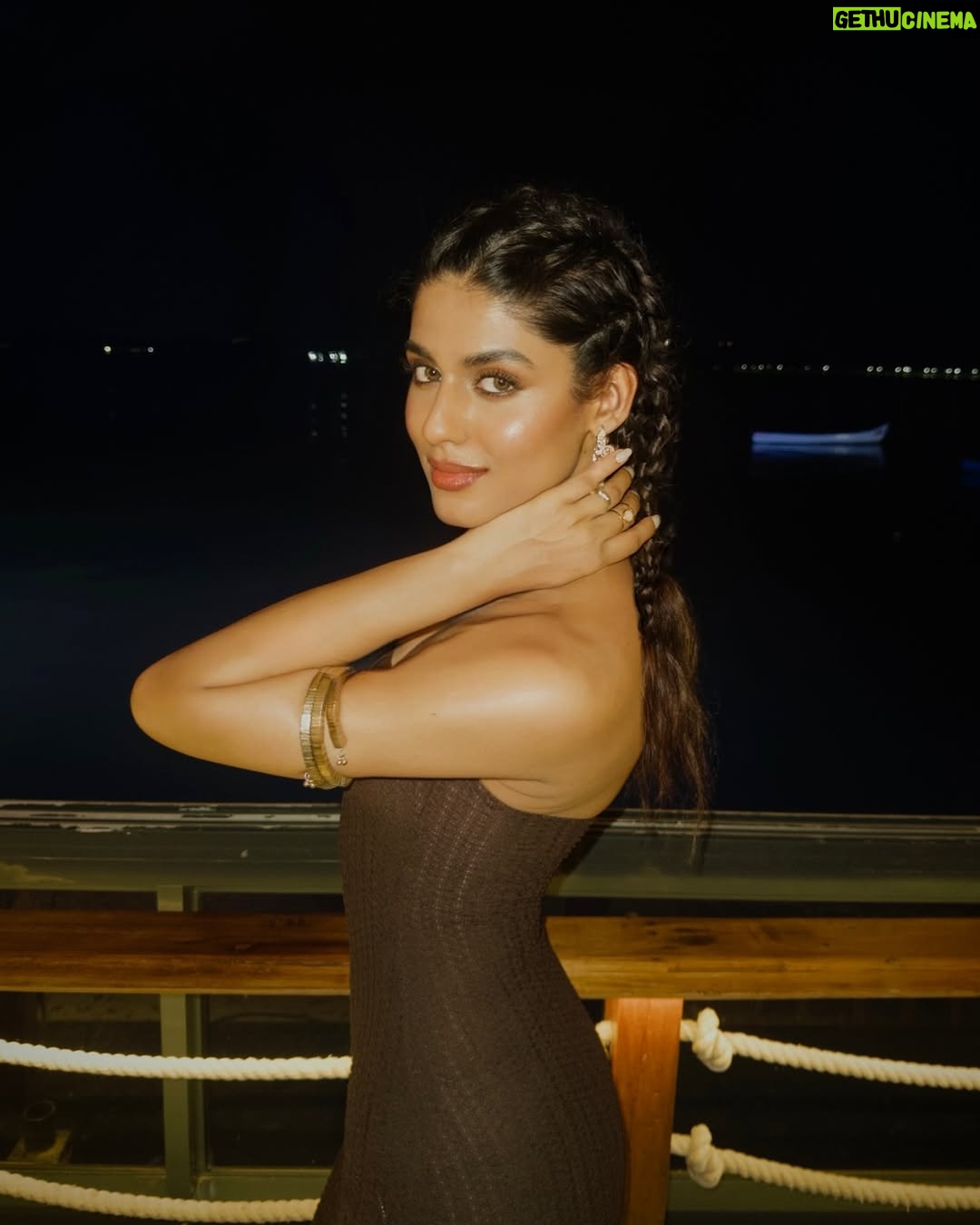 Trisha Shetty - 2.5K Likes - save the flattery for when we’re on vacation 

🤰at @kikigoaofficial